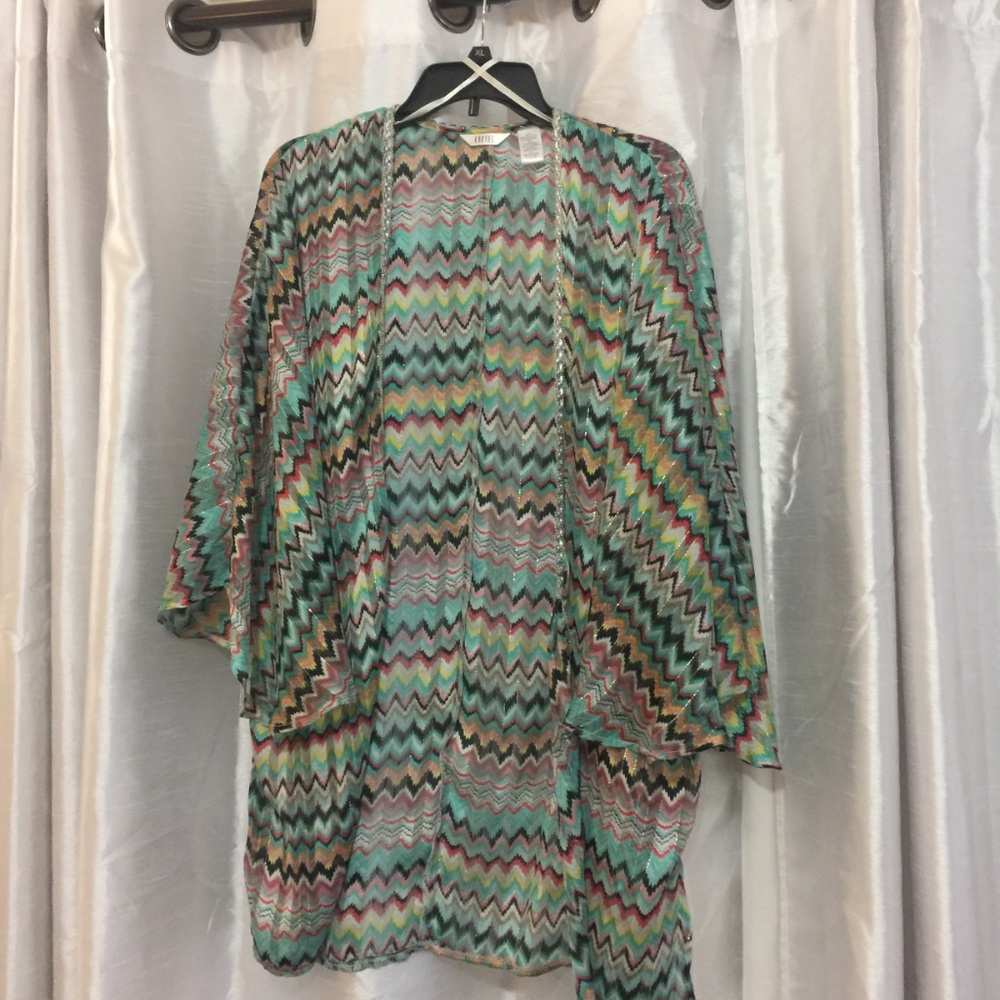 Kimono - Picture 4 of 4